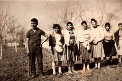 Απόφοιτοι στον κήπο του σχολείο