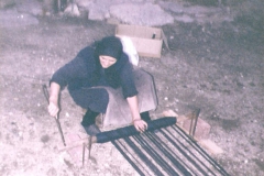 Η γιαγιά γιδίαζει