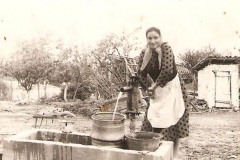 Νερό στα μπακίρια απο τουλούμπα