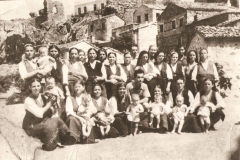 Εξόριστες Αρβανήτισσες στη Σαμοθράκη